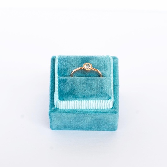 Banana Republic Delicate Stone Stackable Rings - Picture 3 of 4